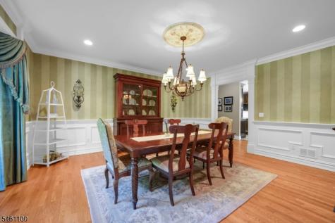 21 Reagan Way Kinnelon NJ 07405
