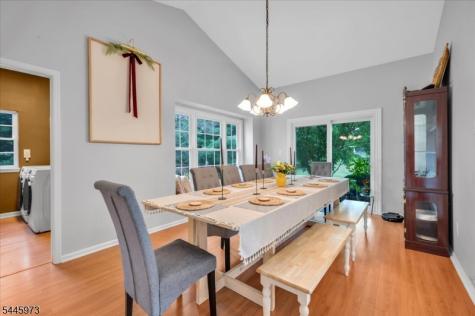 39 Meadowview Drive Lopatcong NJ 08865