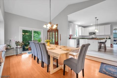 39 Meadowview Drive Lopatcong NJ 08865