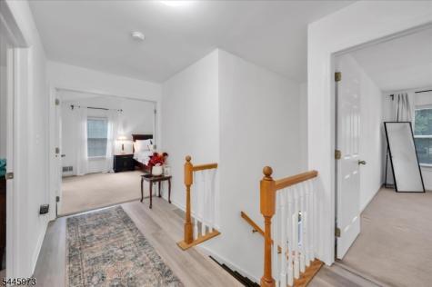 39 Meadowview Drive Lopatcong NJ 08865