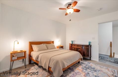 39 Meadowview Drive Lopatcong NJ 08865