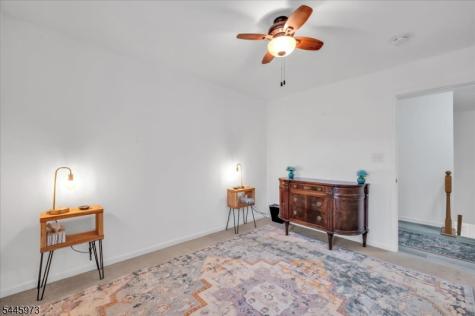 39 Meadowview Drive Lopatcong NJ 08865