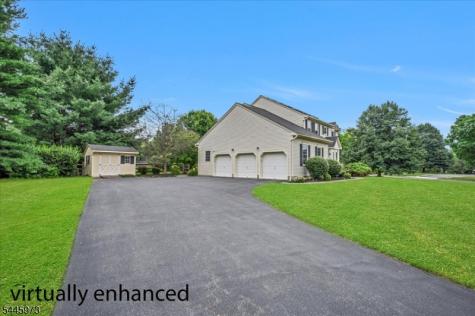 39 Meadowview Drive Lopatcong NJ 08865