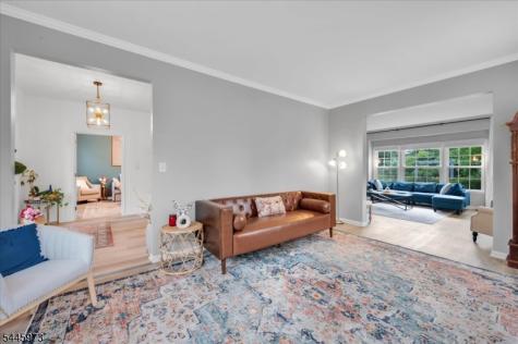 39 Meadowview Drive Lopatcong NJ 08865