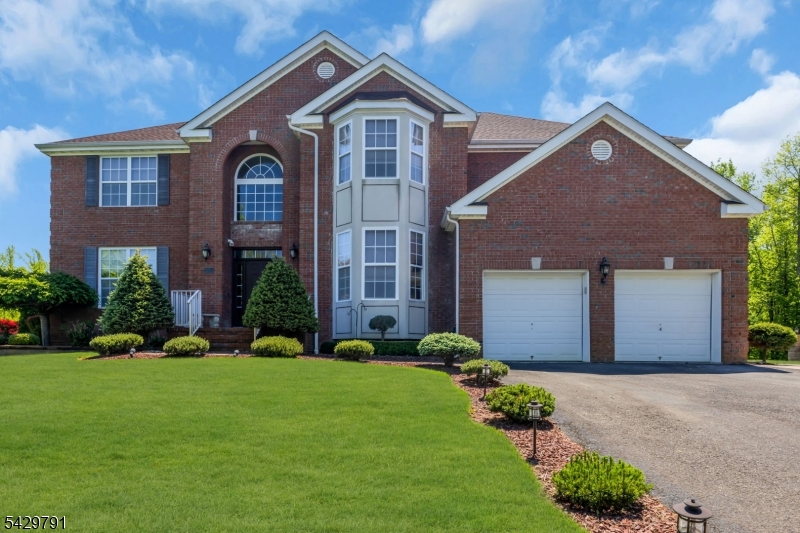 18 Gloria Lane Monroe NJ 08831