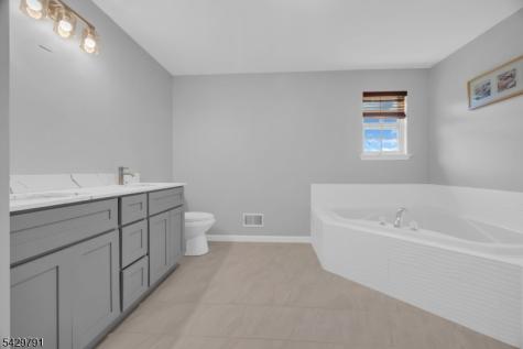 18 Gloria Lane Monroe NJ 08831