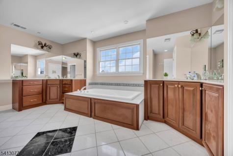 201 Sidney Road Franklin NJ 08867