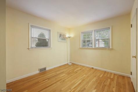 14 Chester Lang Place Cranford NJ 07016