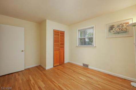 14 Chester Lang Place Cranford NJ 07016
