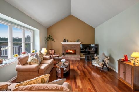 2 Fells Lane Mount Olive NJ 07836