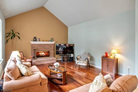 2 Fells Lane Mount Olive NJ 07836