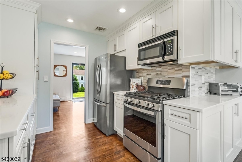 2105 Maple View Court Scotch Plains NJ 07076