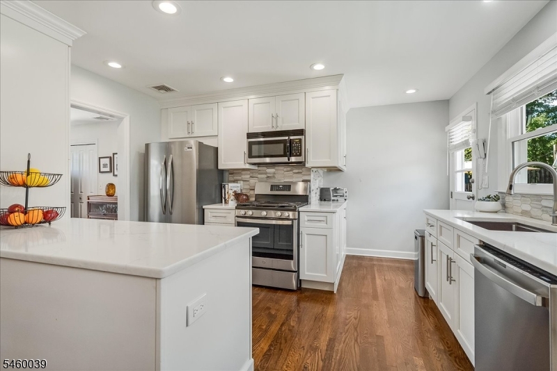 2105 Maple View Court Scotch Plains NJ 07076