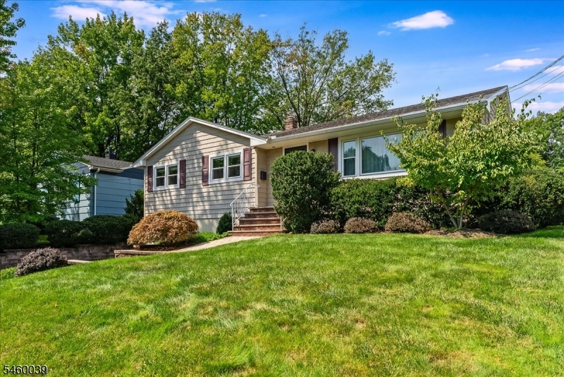 2105 Maple View Court Scotch Plains NJ 07076