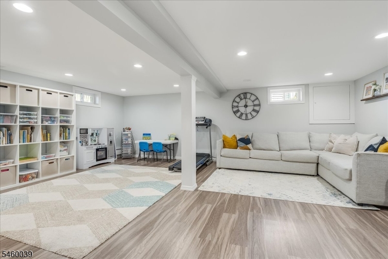 2105 Maple View Court Scotch Plains NJ 07076