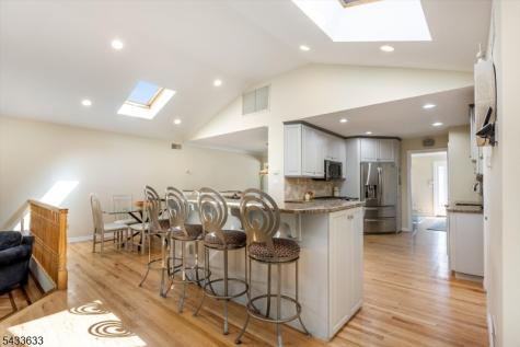 11 Allen Drive Wayne NJ 07470