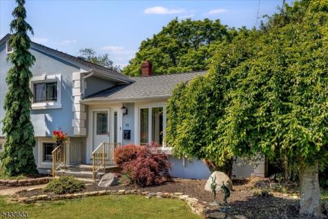 11 Allen Drive Wayne NJ 07470