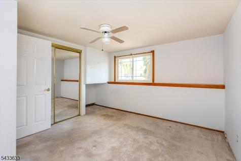11 Allen Drive Wayne NJ 07470