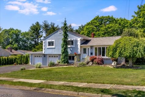 11 Allen Drive Wayne NJ 07470