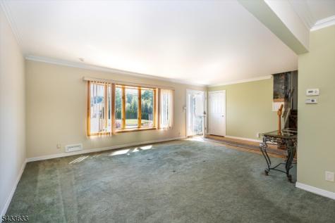 11 Allen Drive Wayne NJ 07470