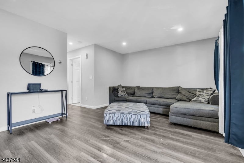 88 N 2nd Street Paterson NJ 07522