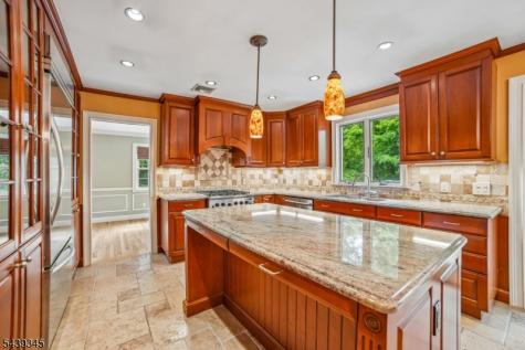 87 Reinman Road Warren NJ 07059