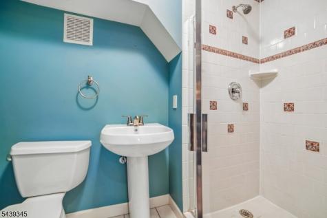 87 Reinman Road Warren NJ 07059