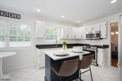 20 Cliff Avenue Woodbridge NJ 08863