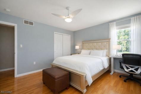 20 Cliff Avenue Woodbridge NJ 08863