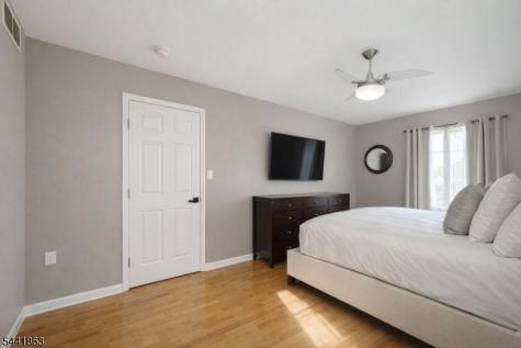 20 Cliff Avenue Woodbridge NJ 08863