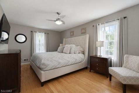 20 Cliff Avenue Woodbridge NJ 08863