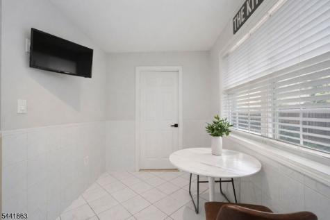 20 Cliff Avenue Woodbridge NJ 08863