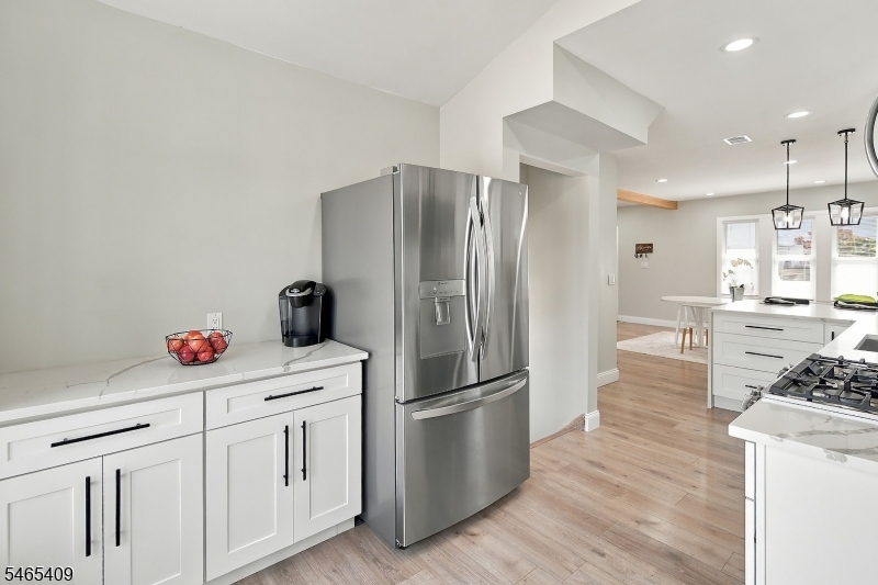 36 Willry Street Woodbridge NJ 07095