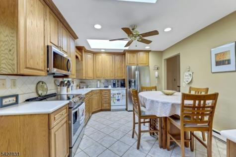 5 Seminole Way West Milford NJ 07480