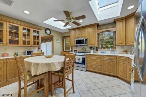 5 Seminole Way West Milford NJ 07480