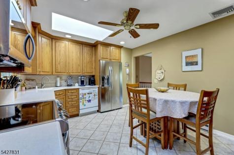 5 Seminole Way West Milford NJ 07480