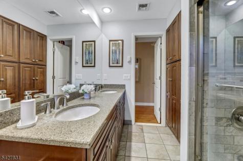 5 Seminole Way West Milford NJ 07480