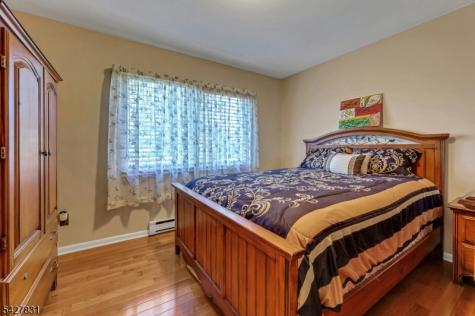 5 Seminole Way West Milford NJ 07480