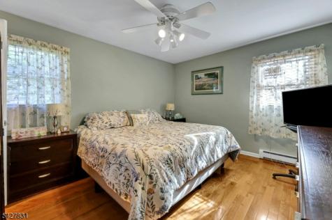 5 Seminole Way West Milford NJ 07480