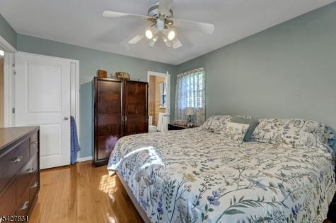 5 Seminole Way West Milford NJ 07480