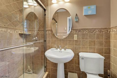 5 Seminole Way West Milford NJ 07480