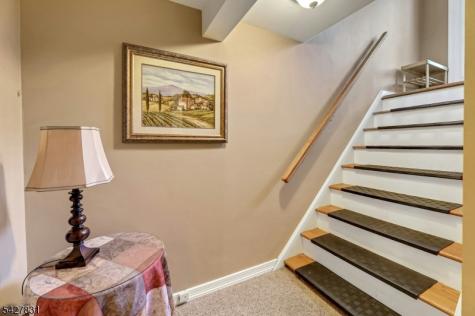 5 Seminole Way West Milford NJ 07480