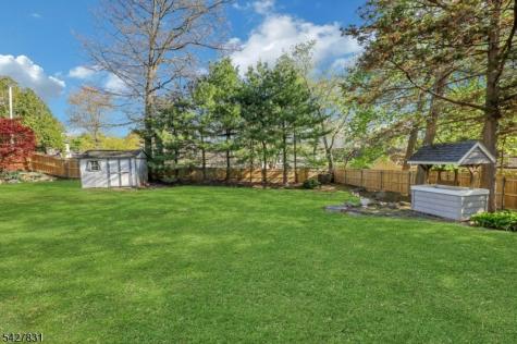 5 Seminole Way West Milford NJ 07480