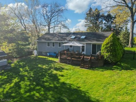 5 Seminole Way West Milford NJ 07480