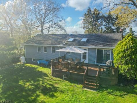 5 Seminole Way West Milford NJ 07480