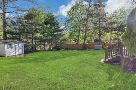 5 Seminole Way West Milford NJ 07480