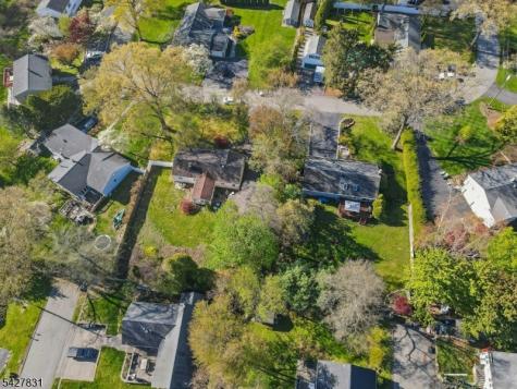 5 Seminole Way West Milford NJ 07480