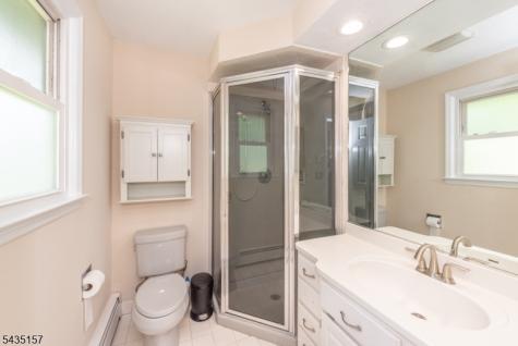 68 Mandeville Drive Wayne NJ 07470