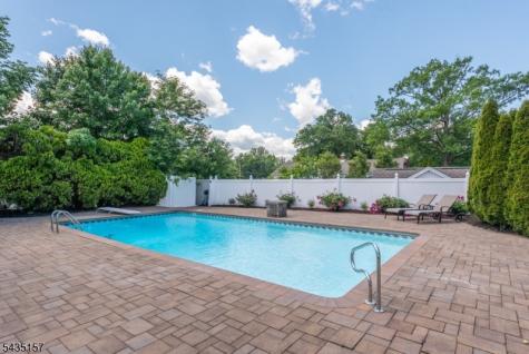 68 Mandeville Drive Wayne NJ 07470