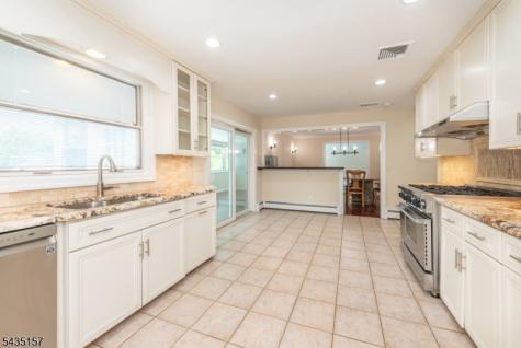 68 Mandeville Drive Wayne NJ 07470